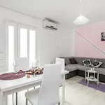 1 Bedroom Cozy Apartment In Povljana * Povljana